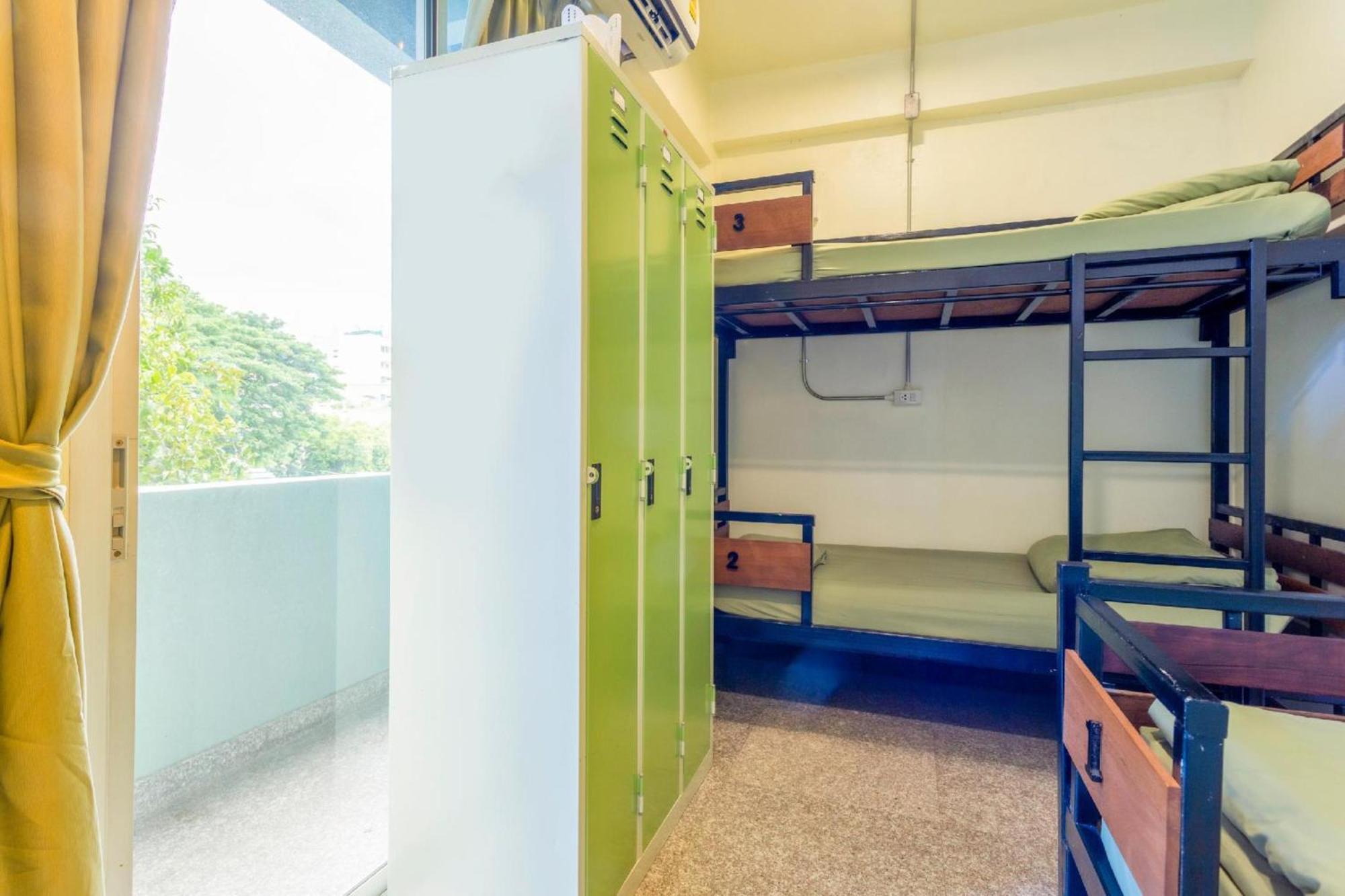 Oyo 928 Leaf Hostel Csiangmaj Kültér fotó