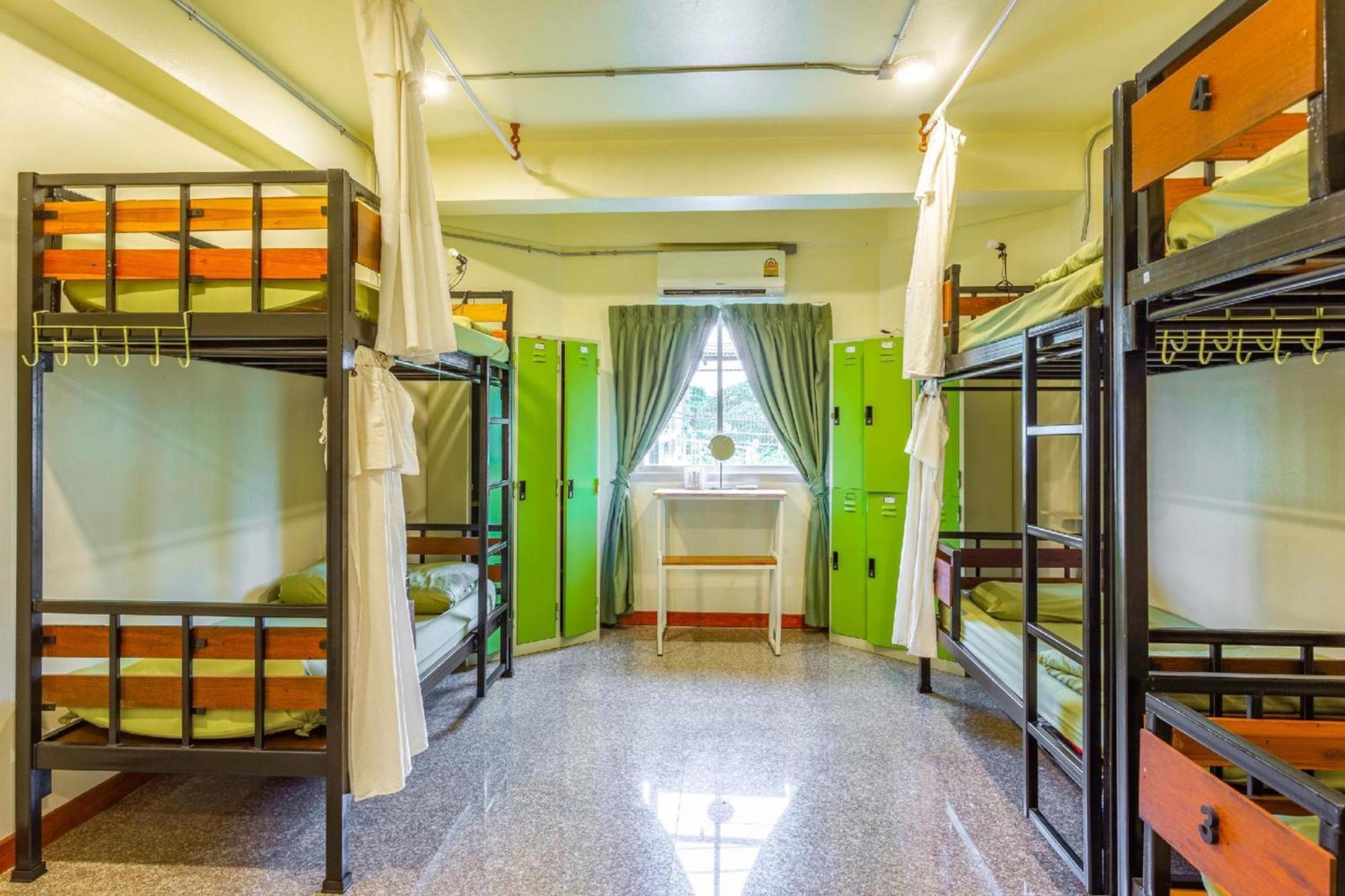 Oyo 928 Leaf Hostel Csiangmaj Kültér fotó